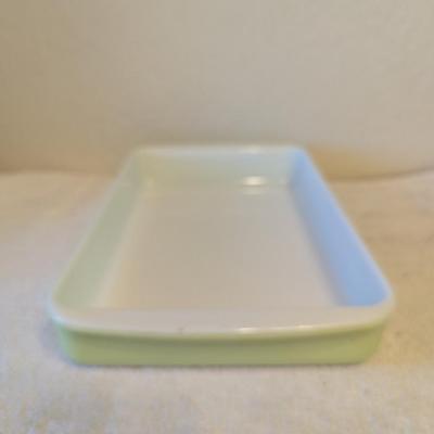 Sale Photo Thumbnail #1083: Pyrex 232  Vintage 2 quart lime green baking dish.