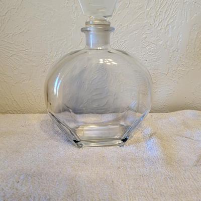 Sale Photo Thumbnail #1084: Clear glass wine decanter