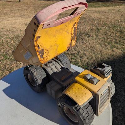 Sale Photo Thumbnail #1121: Tonka dump truck - plastic and metal.