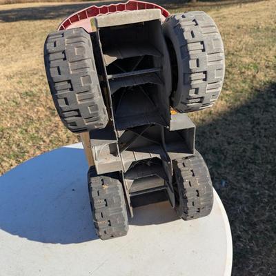 Sale Photo Thumbnail #1122: Tonka dump truck - plastic and metal.