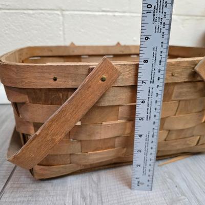 Dark colored wicker baskets