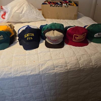 50 Baseball caps / Trucker caps / Hats Most advertising agriculture