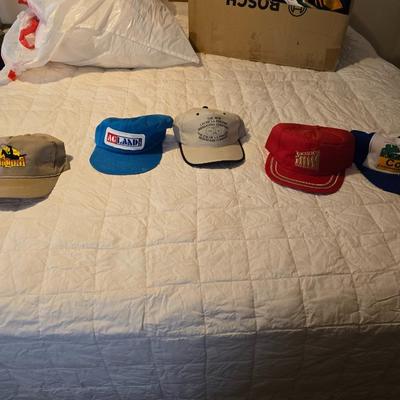 50 Baseball caps / Trucker caps / Hats Most advertising agriculture