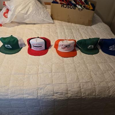 50 Baseball caps / Trucker caps / Hats Most advertising agriculture