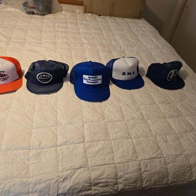50 Baseball caps / Trucker caps / Hats Most advertising agriculture