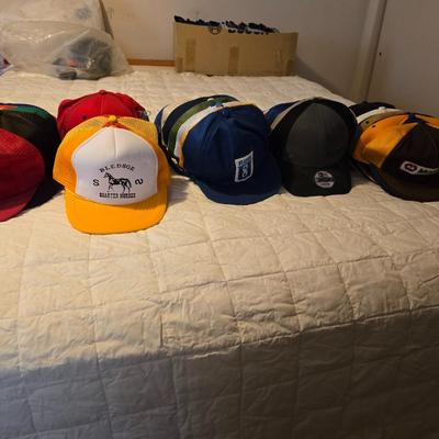 50 Baseball caps / Trucker caps / Hats Most advertising agriculture