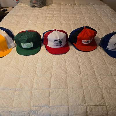 50 Baseball caps / Trucker caps / Hats Most advertising agriculture