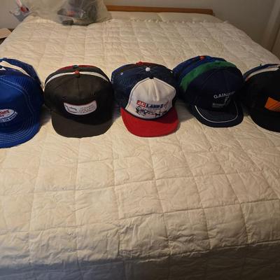 50 Baseball caps / Trucker caps / Hats Most advertising agriculture