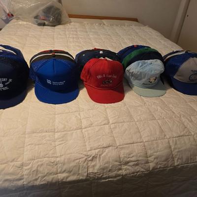 50 Baseball caps / Trucker caps / Hats Most advertising agriculture