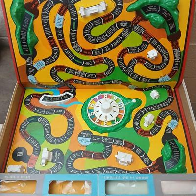 Board games - LIFE - 71 games in one box - Sorry & Bible trivia