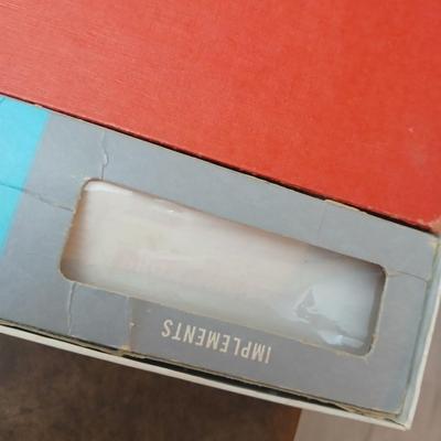 Board games - LIFE - 71 games in one box - Sorry & Bible trivia