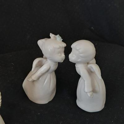 Collection of angels - small tri marked D Buxman - kitting pair marked with an "s"