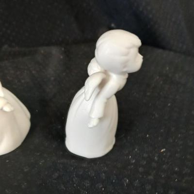 Collection of angels - small tri marked D Buxman - kitting pair marked with an "s"