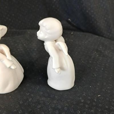 Collection of angels - small tri marked D Buxman - kitting pair marked with an "s"