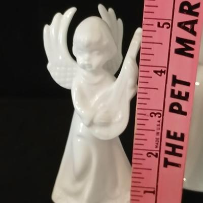 Two porcelain angel bells and a porcelain angel figure - Enesco - 50% Fine bone china -