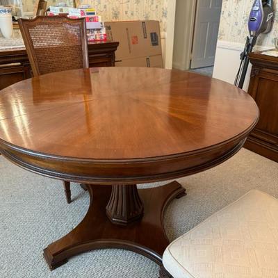 White Furn Co DR Table (2 Extensions)