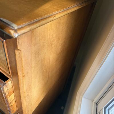 Robert Mitchell Furniture Company Chest Of Drawers (BGB-MG)