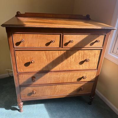Robert Mitchell Furniture Company Chest Of Drawers (BGB-MG)