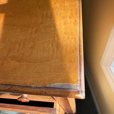 Robert Mitchell Furniture Company Chest Of Drawers (BGB-MG)