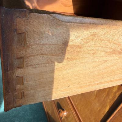 Robert Mitchell Furniture Company Chest Of Drawers (BGB-MG)