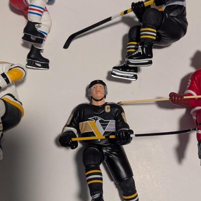 Hallmark Hockey Christmas Ornaments #7