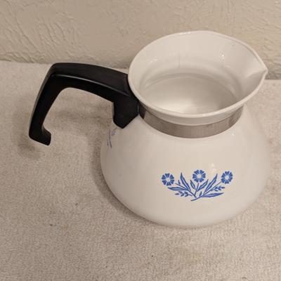Sale Photo Thumbnail #1128: corning ware blue cornflower 6 cup teapot /coffee pot