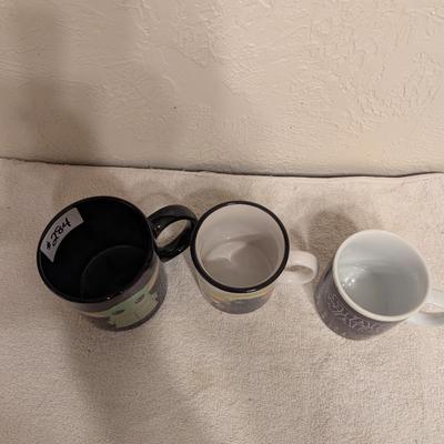 Sale Photo Thumbnail #1155: Star wars set of 3 coffee mugs.