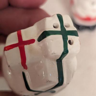 Sale Photo Thumbnail #1177: Santa- salt, packages- pepper