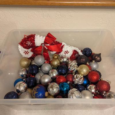 Sale Photo Thumbnail #1189: Tub full of Christmas ornaments