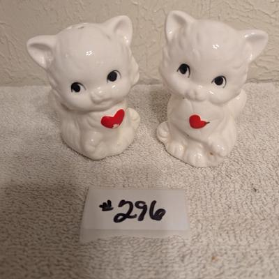 Sale Photo Thumbnail #1229: vintage white kittens salt and pepper shakers with red hearts- MSM