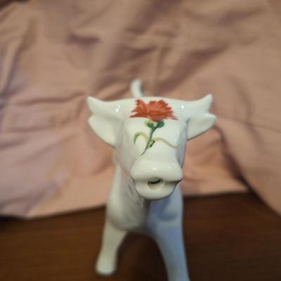 Sale Photo Thumbnail #301: BIA Cordon Blue cow creamer