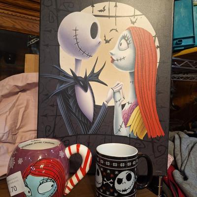 Sale Photo Thumbnail #317: one piece of wall art and two coffee cups.