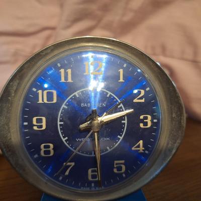 Sale Photo Thumbnail #320: wind up alarm clock