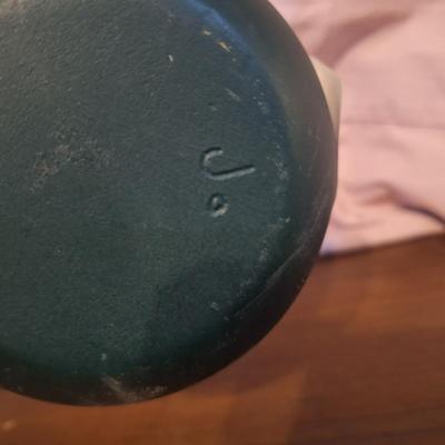 Sale Photo Thumbnail #342: Jemez Pueblo pottery of earth tones signed "jo"