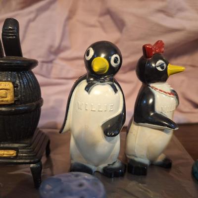 Sale Photo Thumbnail #356: the penguins and pot belly stoves are plastic