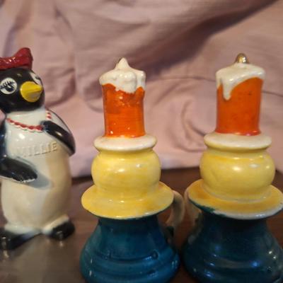 Sale Photo Thumbnail #357: the penguins and pot belly stoves are plastic