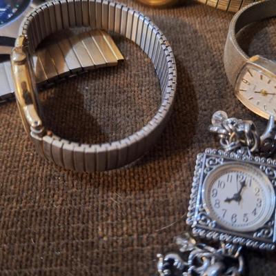 Sale Photo Thumbnail #396: none have good batteries so they are all untested