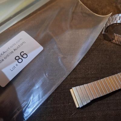 Sale Photo Thumbnail #395: none have good batteries so they are all untested