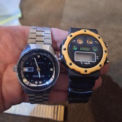 Sale Photo Thumbnail #399: none have good batteries so they are all untested