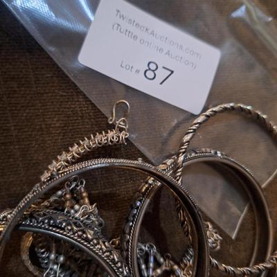 Sale Photo Thumbnail #401: Jewelry bundle- mostly bracelets