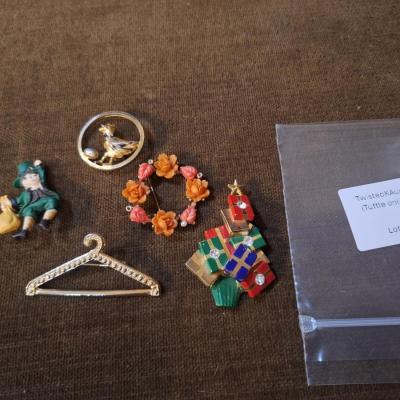 Sale Photo Thumbnail #410: brooch bundle