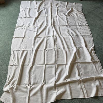 Collection of Tablecloth & Placemats (BGB-MG)