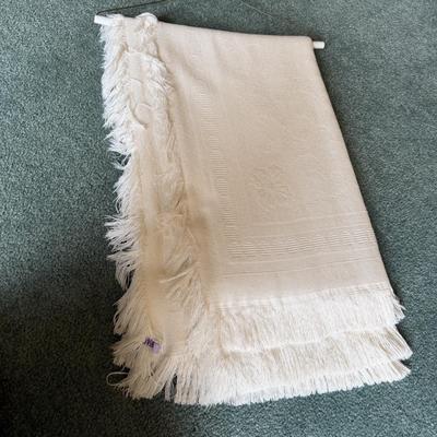 Collection of Tablecloth & Placemats (BGB-MG)