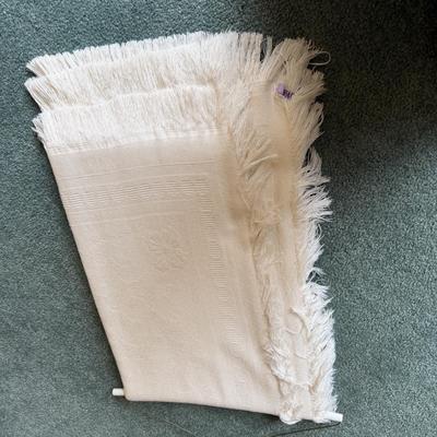 Collection of Tablecloth & Placemats (BGB-MG)