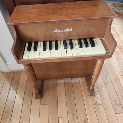 Sale Photo Thumbnail #303