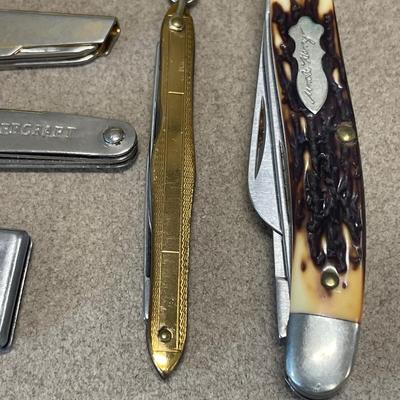 Pocket knives