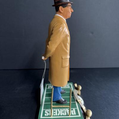 Vince Lombardi Figurine - #1132/3926