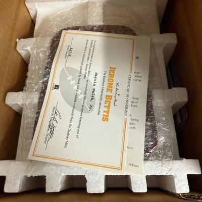 Danbury Mint - Jerome “The Bus” Bettis