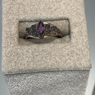 2 vintage rings