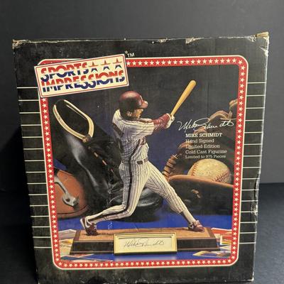 Mike Schmidt Autographed Figurine #432/975